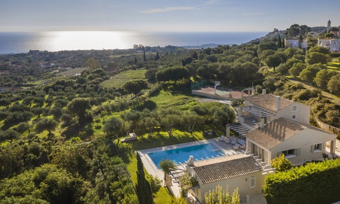 Kaligata Villa | VILLA DE LUXE 5 ÉTOILES EXCLUSIVE // PISCINE INFINITY // VUE MER EXCEPTIONNELLE !!
