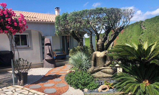 Colombiers Villa | Villa ZEN, Piscine, Jardin BALI style, proche Canal du Midi, 6 personnes