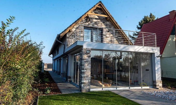 Bekesszentandras Villa | VillaBalin