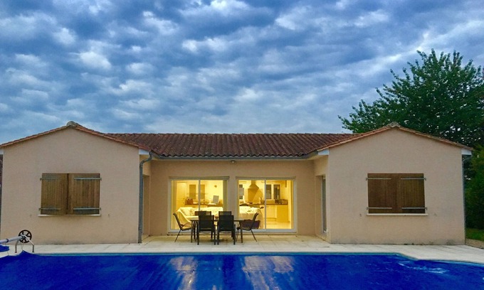 Saint-Antoine-Cumond Maison | Village situé près d'Aubetterre sur Dronne, piscine privée - Wifi 2019