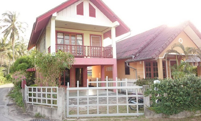 Bang Tao Maison | VILLAGE BEACH HOUSE PHAN 5, 0. 7 KM DE LA PLAGE DE BANGTAO (1964)