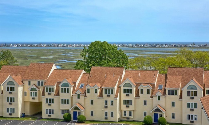 Wells Station Balnéaire | Village By The Sea