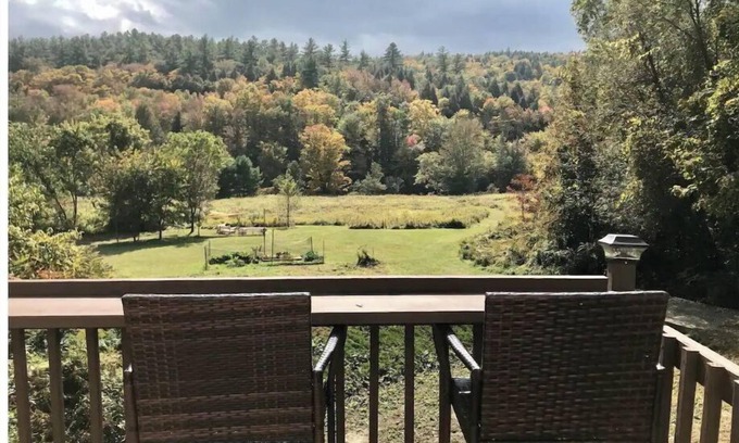 Cavendish Maison | Village Home with 15 acre backyard on the river