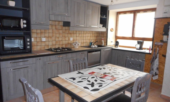 Soueix-Rogalle Maison | Village house 2/3 pers near Ariège hiking trails