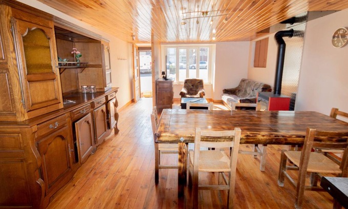 Arlanc Maison | Maison de bourg pour groupe de 11 personnes