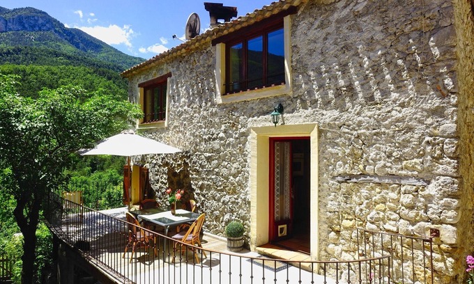 Gars Maison | Maison de Village GARS Vallée de L'Estéron - 4 Pers. Calme et confortable