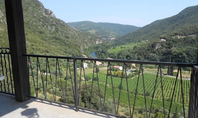 Vieussan Maison | MAISON DE VILLAGE AVEC BELLE VUE SUR LA VALLEE, CHEMIN DE RANDONNE, GORGE D