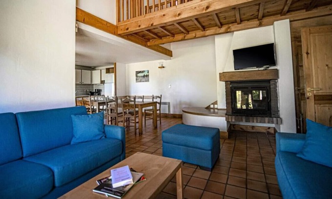 Mende Maison | Village de Gîtes Le Colombier - Gîte 12 Personnes