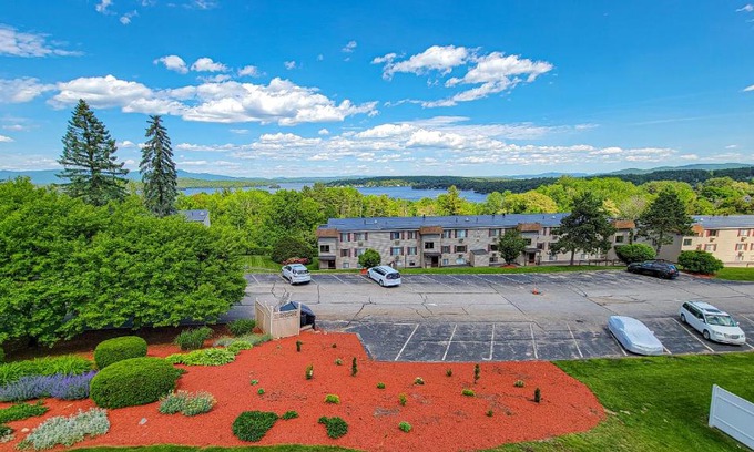Weirs Beach Appartement | Village of Winnipesaukee