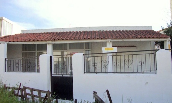 Spata-Artemida Maison | Maison de type village sans luxe Large et abordable