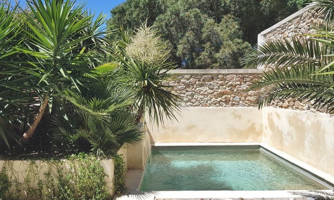 Le Somail Maison | Gîte l'Accent d'ici, location de 3 chambres avec clim, patio et bassin