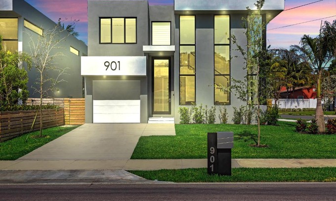 Tarpon River Maison | VillaPlaya brand new home, modern style resort!