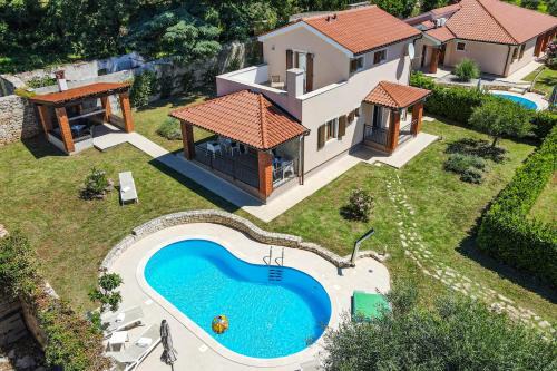 Farini Appartement | Villas Kolumbera With Private Pools