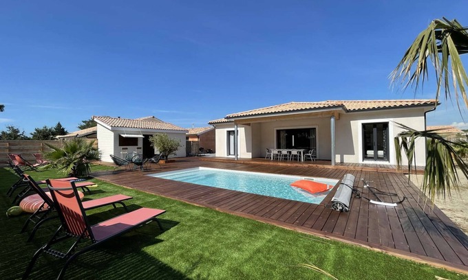 Vensac Villa | VillasHomeClet - Villa Palm Beach ⭐️ Piscine ⭐️ Terrasse ⭐️ Clim ⭐️ 4 chambres