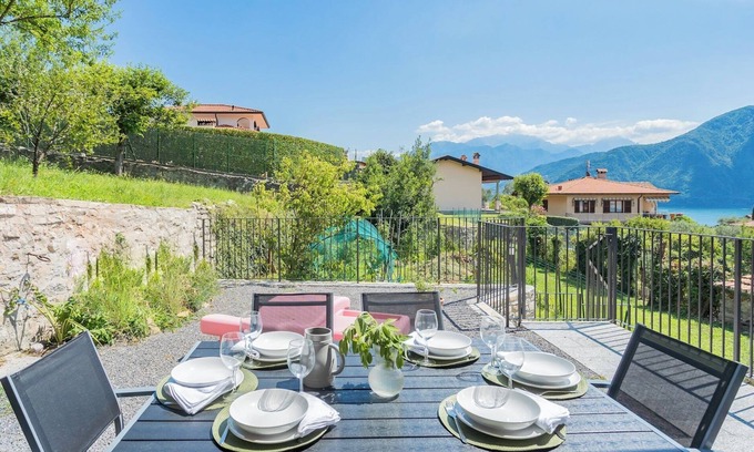 Tremezzina Appartement | Villetta Abbazia Acqua Dolce - With Stunning Terrace