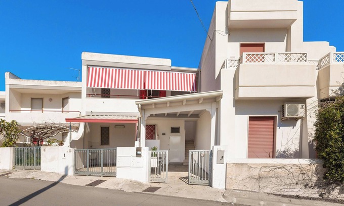 Roca Vecchia Appartement | Villino Crisalì by BarbarHouse