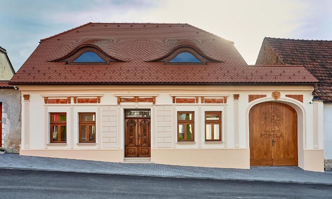 Perna Maison | Vinařský dům, Vinařství Popela Perná