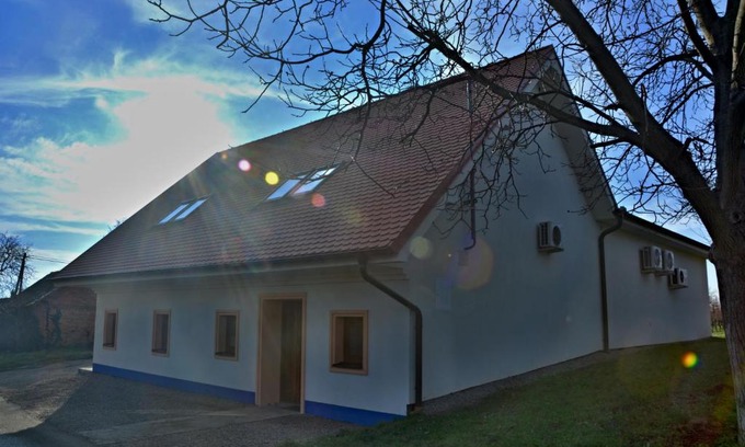 Mikulcice Maison | Vinařství Výmola