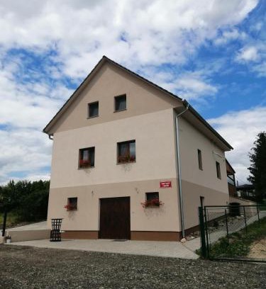 Drnholec Maison | Vinný sklep u Malíků