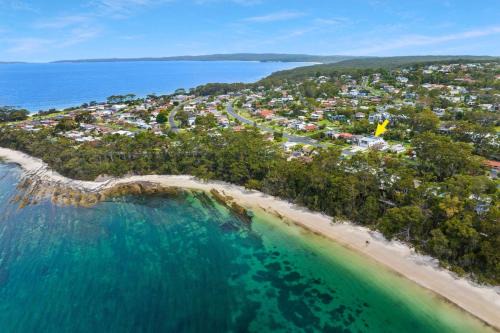 Vincentia Maison | Vinny Beach House for 12 Vincentia