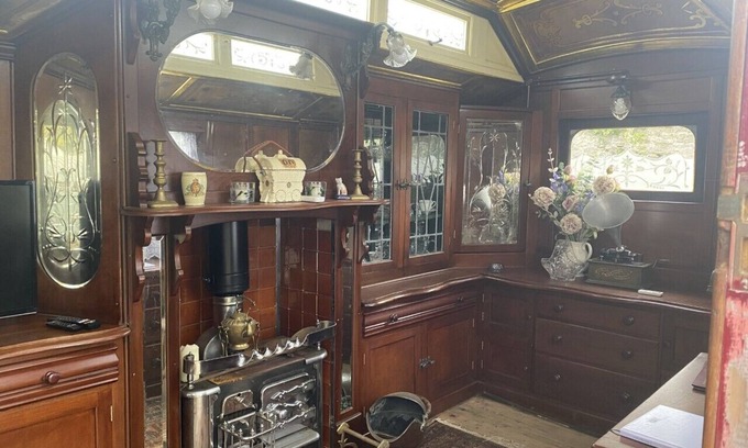 Turnchapel Maison | Vintage Showman's Wagon For Two Close to Beach