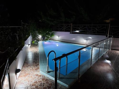Volos City Centre Appartement | Violet Studio με πισίνα