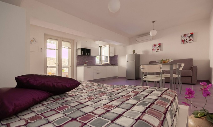 Mattinata Maison | Violet Tordilupo B&B in Gargano