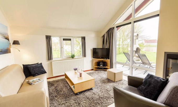 Municipality of Emmen Maison | VIP Cottage 2 People