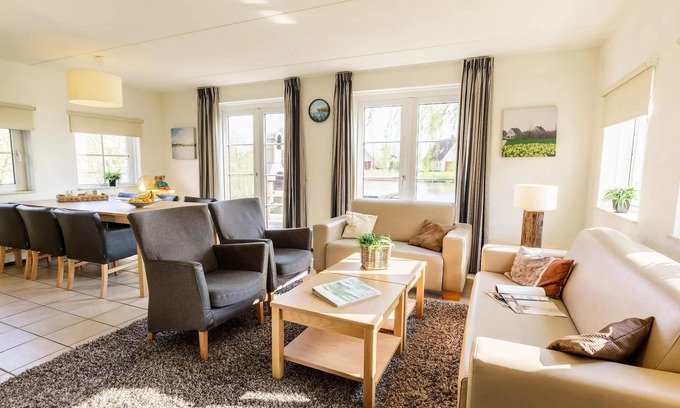 Municipality of Emmen Maison | VIP Cottage 6 People