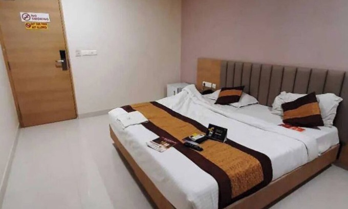 Hyderabad Appartement | Viraaj Suites - Very near to Miyapur junction, Unit 8