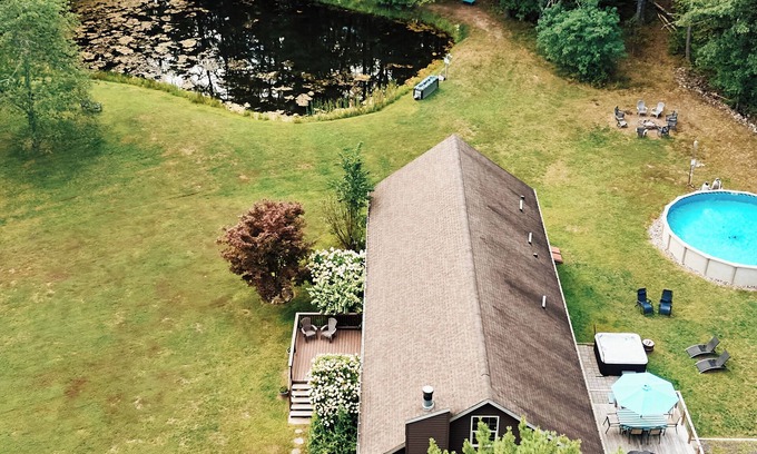 Cairo Maison | Family-Friendly Cairo House: 3BR, Pool, Hot Tub, Ping-Pong, mins from Hudson