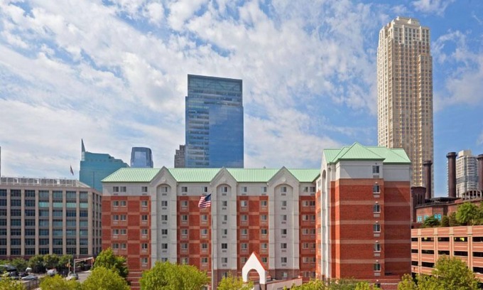 Exchange Place North Hôtel | Visit Liberty Science Center! Contemporary Unit! Interactive Exhibits!