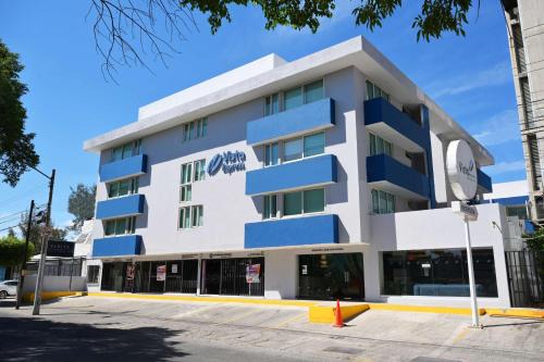 Zona Expo Hôtel | Vista Express Guadalajara Expo SureStay Collection by BW