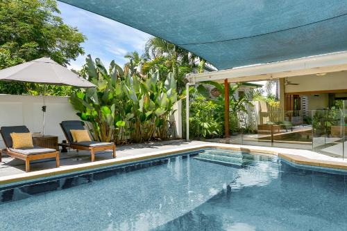 Whitfield Villa | Vista Hillview Family Villa