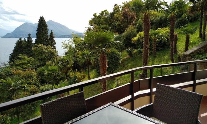 Stresa Appartement | Vista Lago Due au centre Stresa, avec terrasse et vue sublime du lac et WiFi