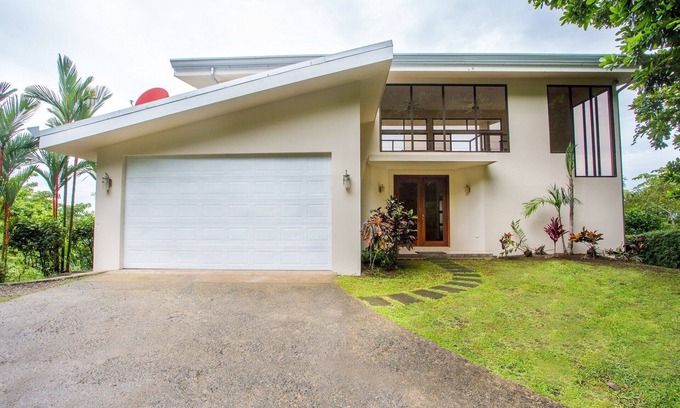 Parrita Maison | CRT- Casa Vista Pacifica - Maison dans la forêt tropicale avec des vues incroyables et Wi-Fi