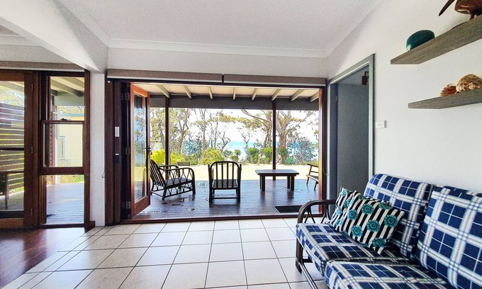 Sanctuary Point Maison | Vista Point - Your Waterfront Sanctuary Point Break
