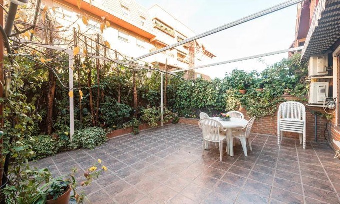 Barajas Appartement | Vivienda Familiar con Jardin junto a Ifema