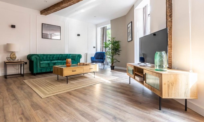 Bilbao la Vieja Appartement | Vivienda Turística Plaza de los Tres Pilares