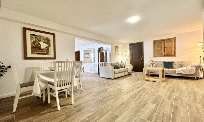Las Arenas Appartement | Vizcaina - Zumaque by TOR