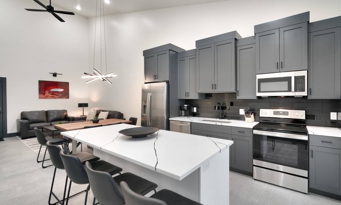 Moab South Valley Appartement | Vizcaya #3 - Moab's Newest Luxury Rental (Hot Tub)