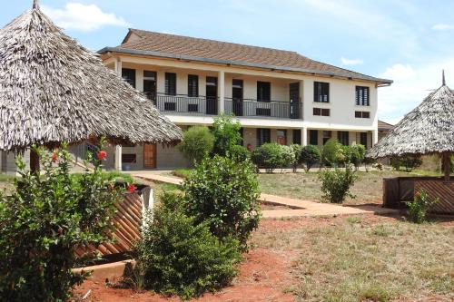 Voi Maison | Voi Lutheran Guesthouse