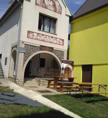 Mutenice Maison | Vojtěch Jestřáb - rodinné vinařství