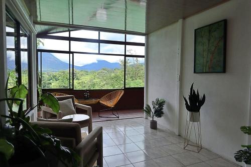 El Fosforo Maison | Volcano & Lake Arenal View Suite with Soaking tub