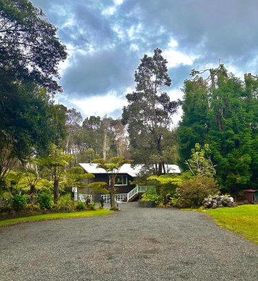 Volcano Maison | Volcano Hideaway Cabin as seen on HGTV