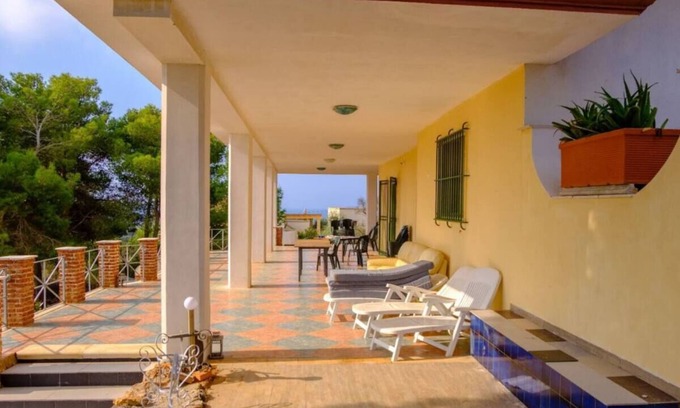 Posto Rosso Maison | Volcano Home Room Resort