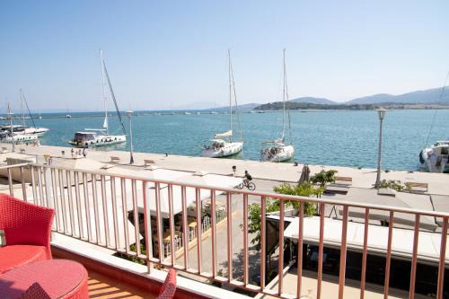 Volos City Centre Appartement | Volos Large Apartment Sea View