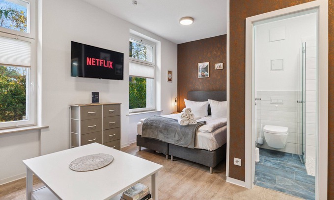 Eichwalde Appartement | Vorstadtoase für 3 Pers - 2023 eröffnet - Netflix, Parken, Nähe BER