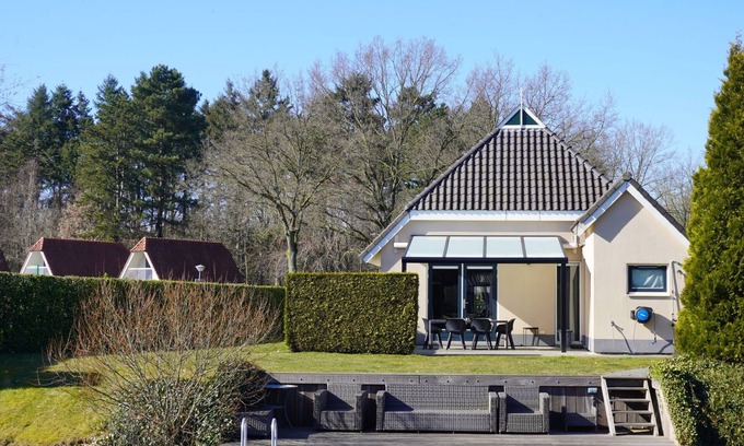 Vlagtwedde Maison | Vosseberghuis Prestige & Outdoor Spa by Interhome