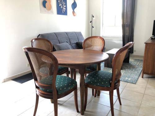 Aubigne-Racan Appartement | Votre oasis de détente : Appartement flambant neuf, 1 chambre, 4 couchages à Aubigné-racan